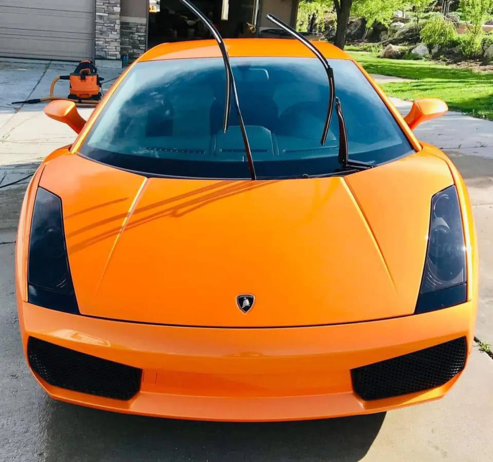 Orange Lamborghini Gallardo front
